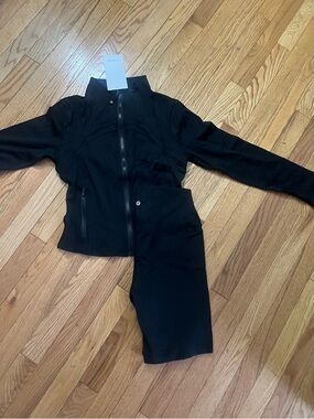 lululemon athletica Black Full-Zip Jacket and yoga shorts set
